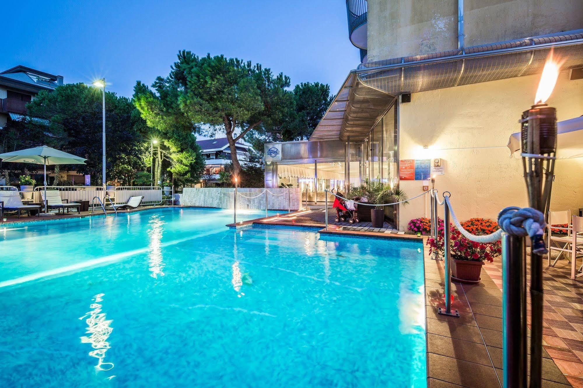 Park Hotel Lignano Sabbiadoro Ngoại thất bức ảnh